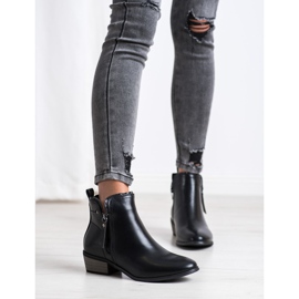 J. Star Boty s ozdobným zipem černá 1