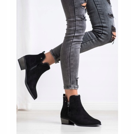 J. Star Boty s ozdobným zipem černý 1