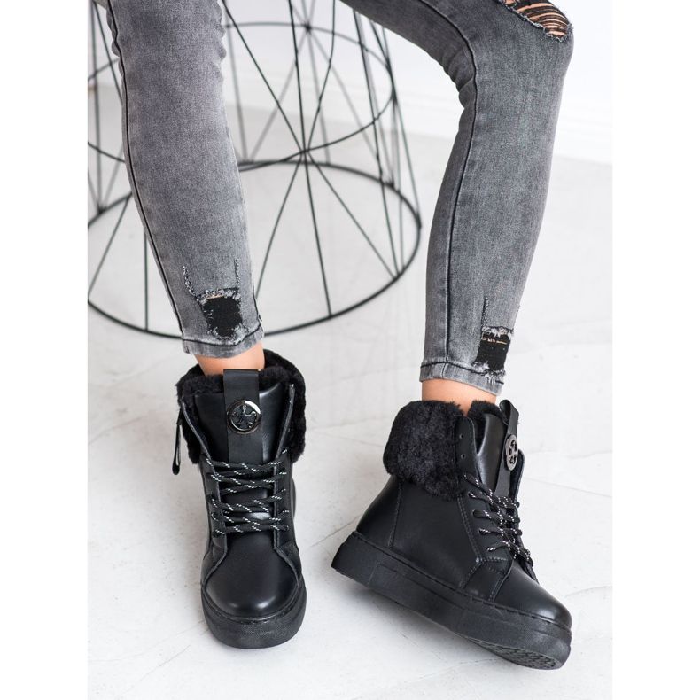 Weide Svázané boty s kožešinou černá 2