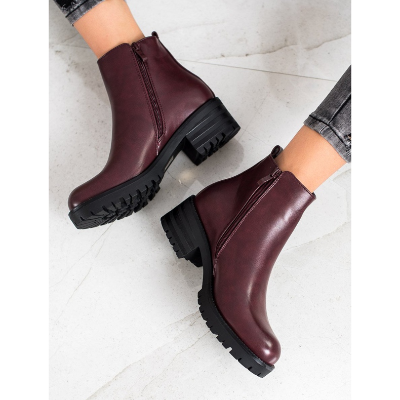 Ideal Shoes Pohodlné bordové kozačky červené vícebarevný 1 Ideal Shoes Pohodlné bordové kozačky červené vícebarevný 1