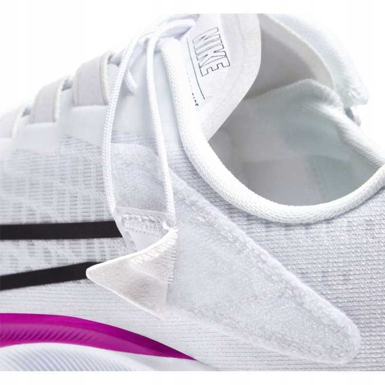 Běžecké boty Nike Air Zoom Pegasus 37 Flyease M CK8474-100 bílý černá 2