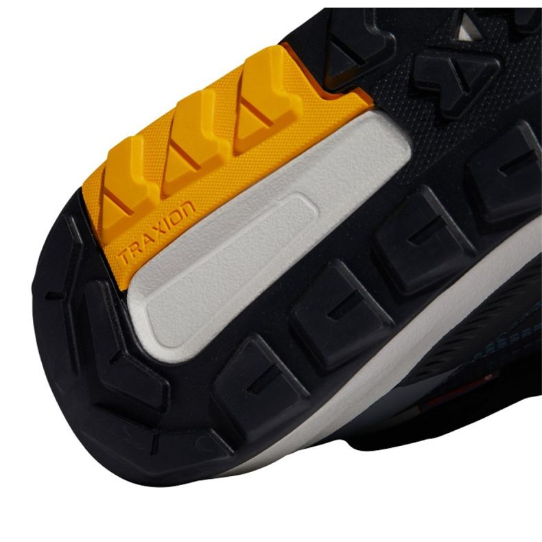 Boty Adidas Terrex Trailmaker Mid Cold.Rdy M FV6886 černý vícebarevný 1