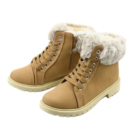 Štiplavý velbloud, izolované turistické boty vícebarevný 2