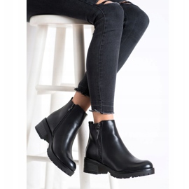 Ideal Shoes Pohodlné černé boty černá 4