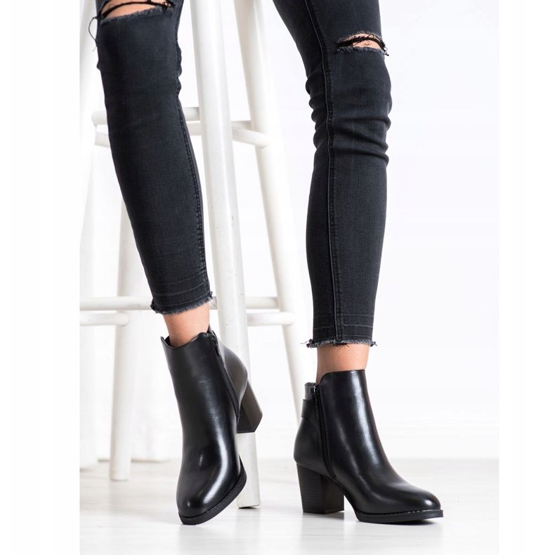 J. Star Pohodlné kozačky na sloupku černá 1 J. Star Pohodlné kozačky na sloupku černá 1