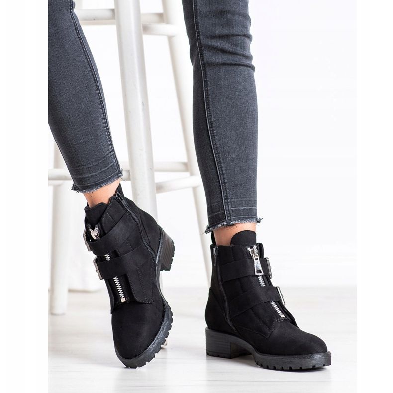 Corina Příležitostní pracovníci černá 1