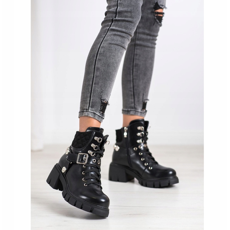 Yes Mile Styloví pracovníci s ornamenty černá 1 Yes Mile Styloví pracovníci s ornamenty černá 1