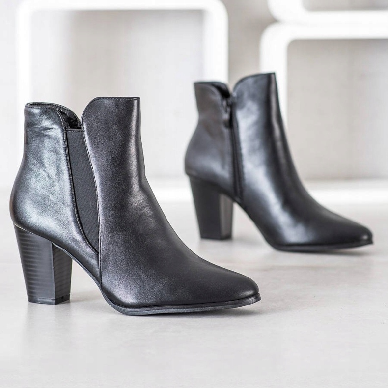 SHELOVET Teplé boty na sloupku černá 1