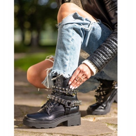 Seastar Pracovníci s hřeby černý 2