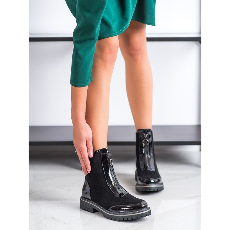 J. Star Teplí dělníci na jezdci černá 1