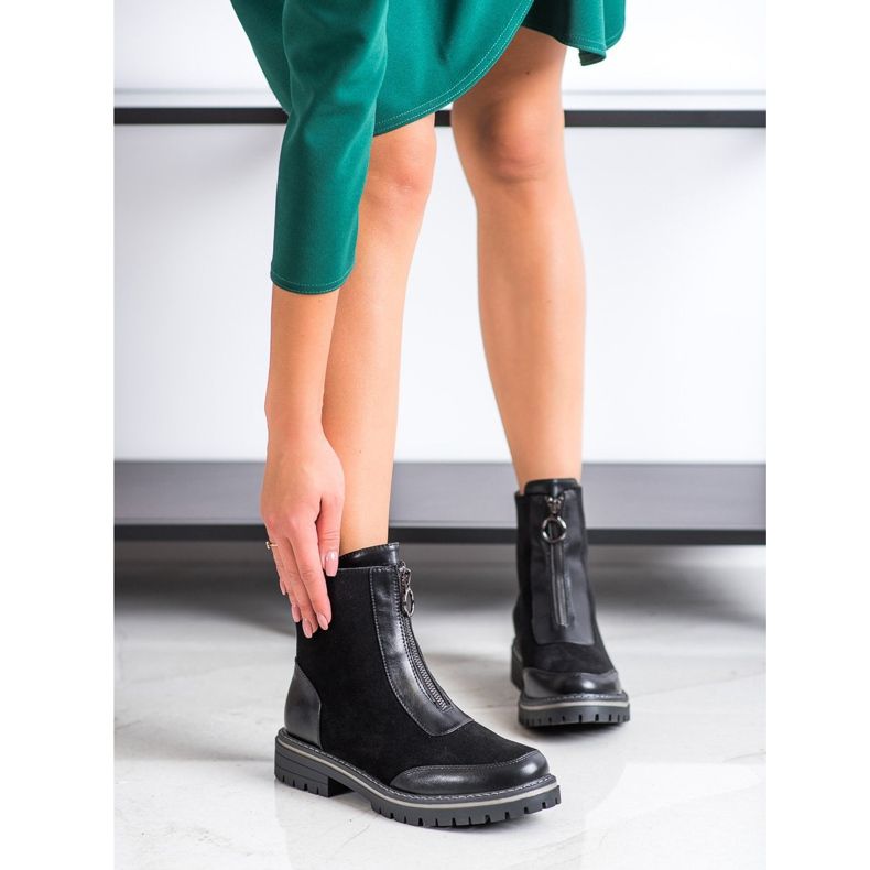 J. Star Teplí dělníci na jezdci černá 1