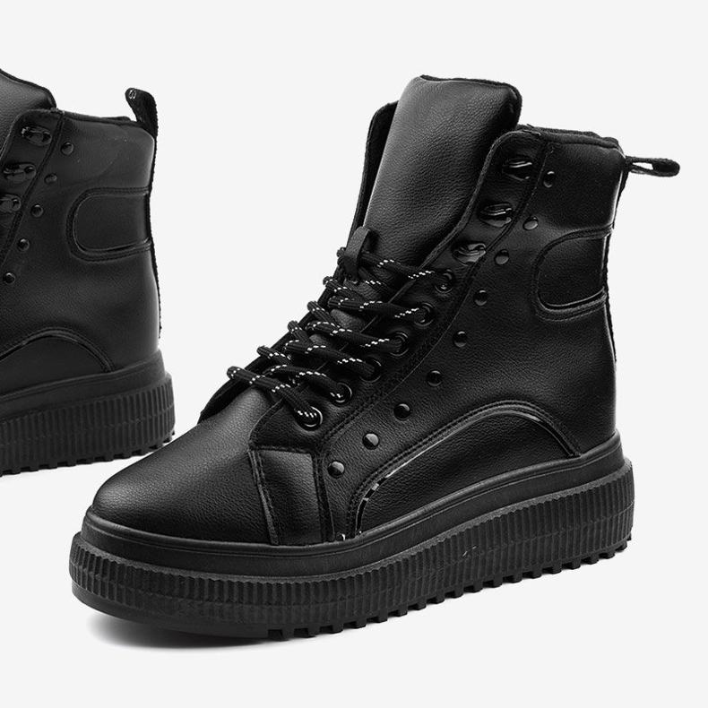 Černé sportovní boty na platformě Aethireisis černá 1