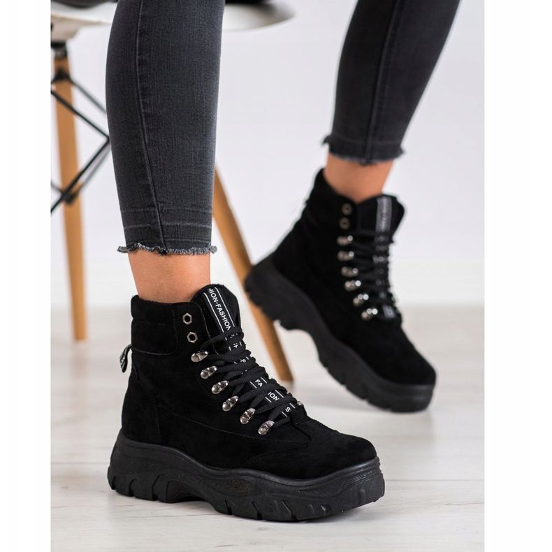 SHELOVET Black Fashion Trappers černý 1