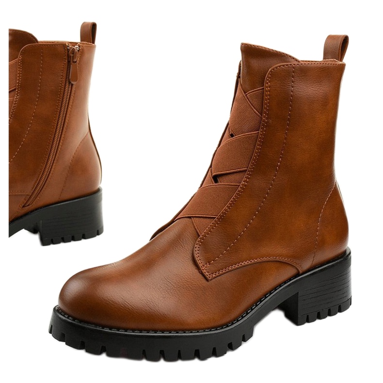 Hnědé kozačky na sloupku zatepleného Chanhettu hnědý 1 Hnědé kozačky na sloupku zatepleného Chanhettu hnědý 1