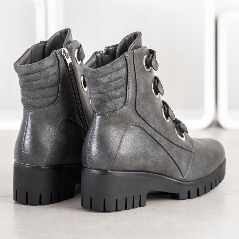 Goodin Šedá dělnická móda 2