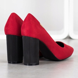 Goodin Čerpadla Na Sloupu černá červené 2