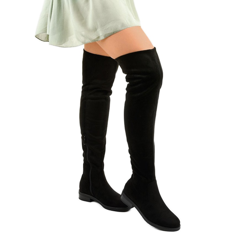 Černé ploché kotníkové boty s dlouhým svrškem Aeleos černá 1