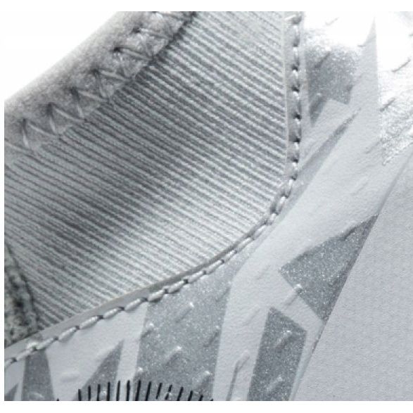 Kopačky Nike Phantom Gt Academy Df Se Tf Jr DA2289-001 vícebarevný stříbrný 1