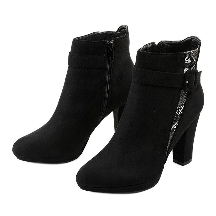 Černé kozačky na sloupek s eko semišem Lysianassa černá 2