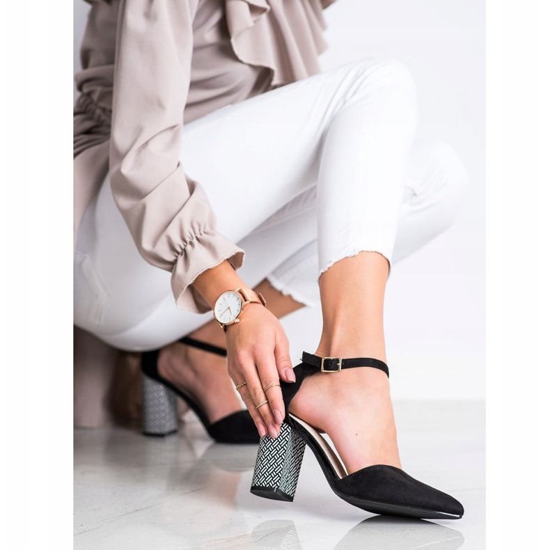 Goodin Lodičky s ozdobnou patou černá 2