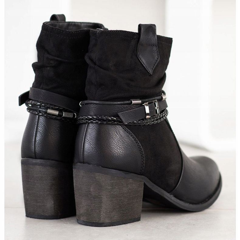 SHELOVET Boty s ozdobnými pruhy černá 1