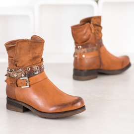 Super Me Styloví dělníci hnědý 1