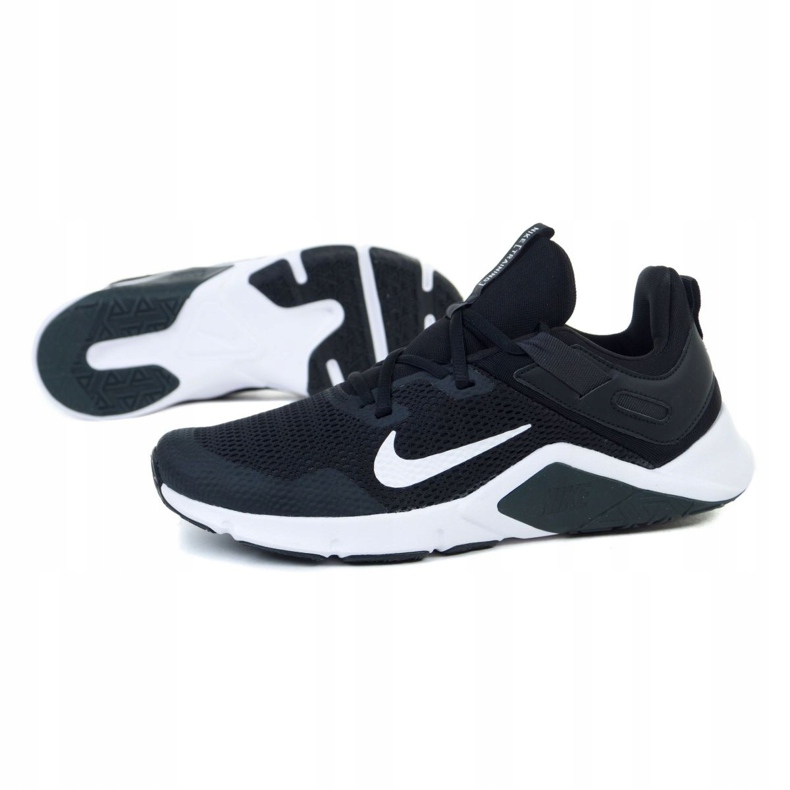 Boty Nike Legend Essential M CD0443-001 bílý černý 1