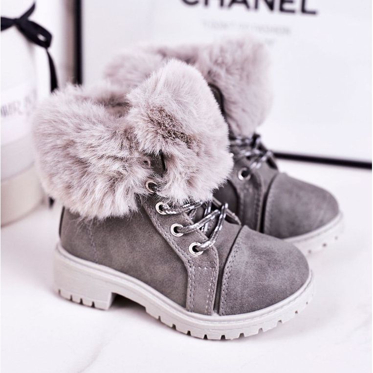 Teplé dětské lapače s kožešinově šedou Nella šedá 1 Teplé dětské lapače s kožešinově šedou Nella šedá 1