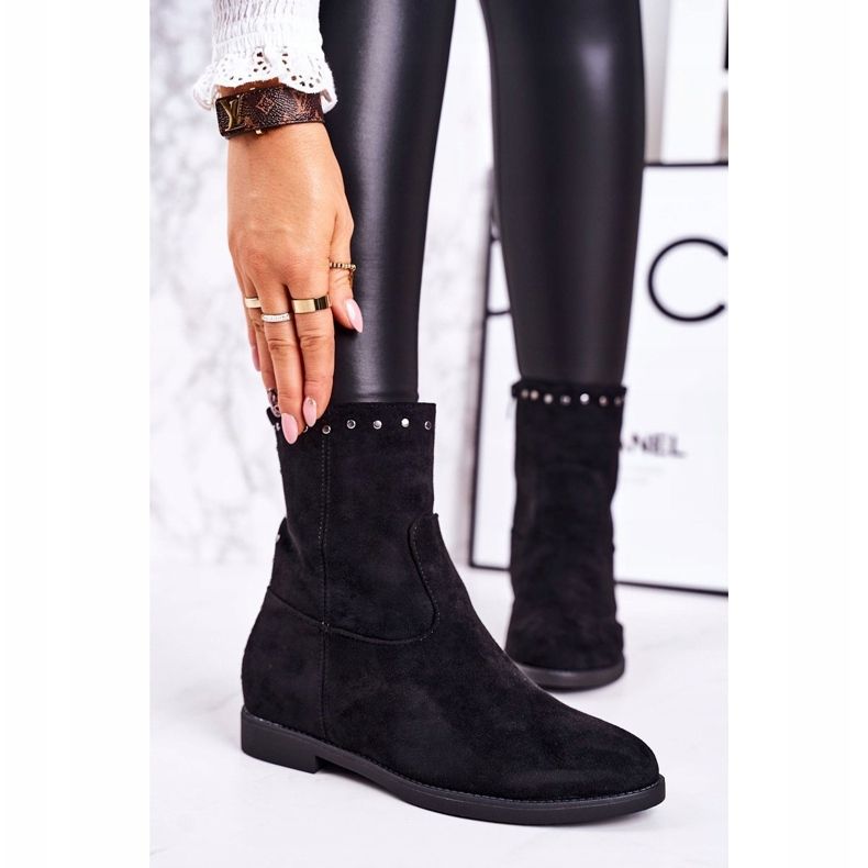 PJ1 Dámské černé zateplené kozačky se semišovými kamínky černá 1