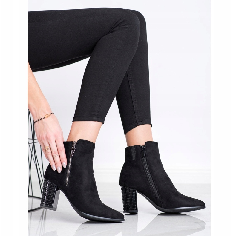 SHELOVET Stylové kozačky s ozdobnou patou černá 2