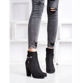 Abloom Elegantní semišové kozačky černá 1