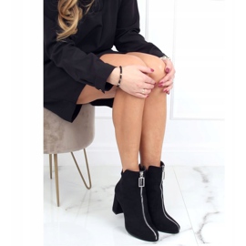 Černé kozačky na vysokém podpatku 0-320 Black černá 1 Černé kozačky na vysokém podpatku 0-320 Black černá 1