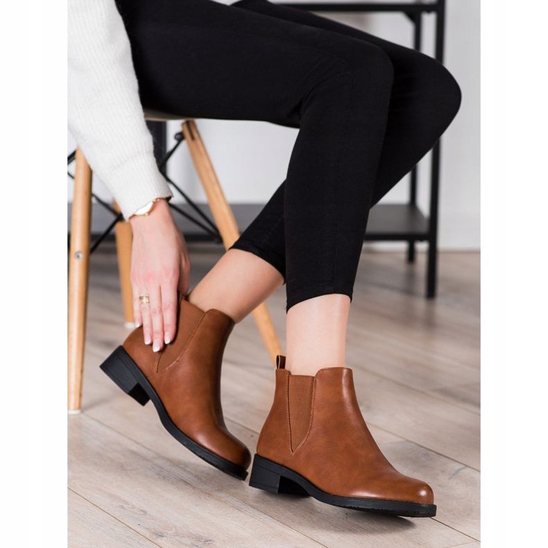 Ideal Shoes Chelsea boty z eko kůže hnědý 1