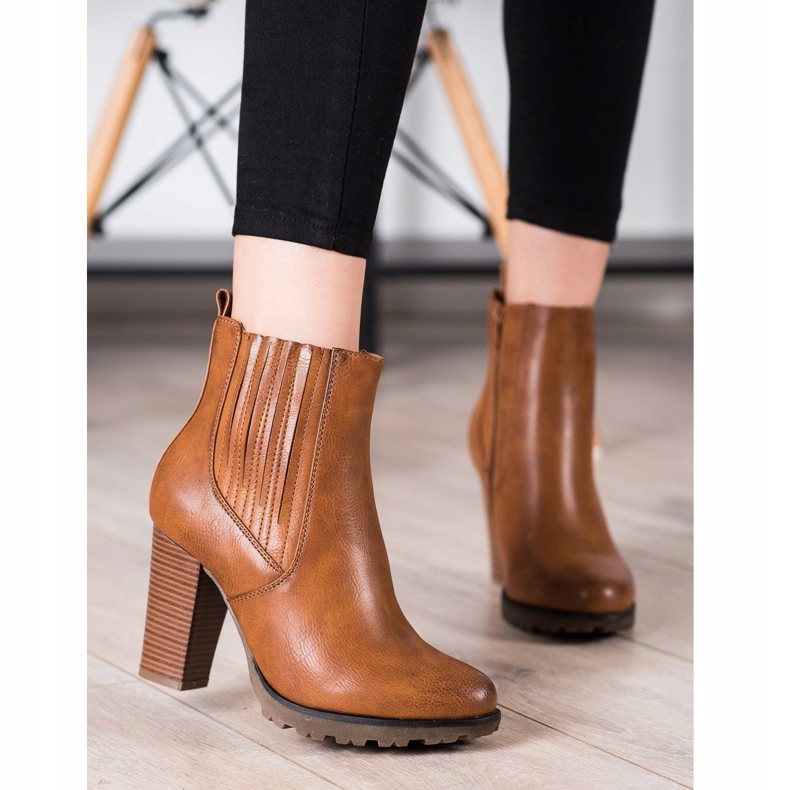 Super Mode Hnědé boty na sloupku hnědý 2