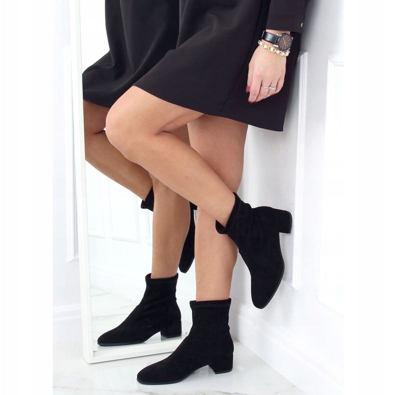 Černé boty YK-103 Černé s měkkým svrškem černá 2