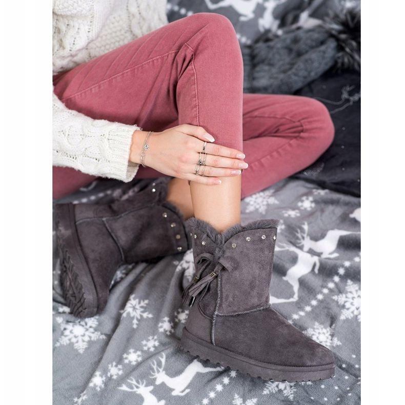 SHELOVET Šedá Mukluki s kubickými zirkony 1