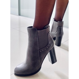 Klasické šedé vysoké podpatky šedé 88097 Šedá 1