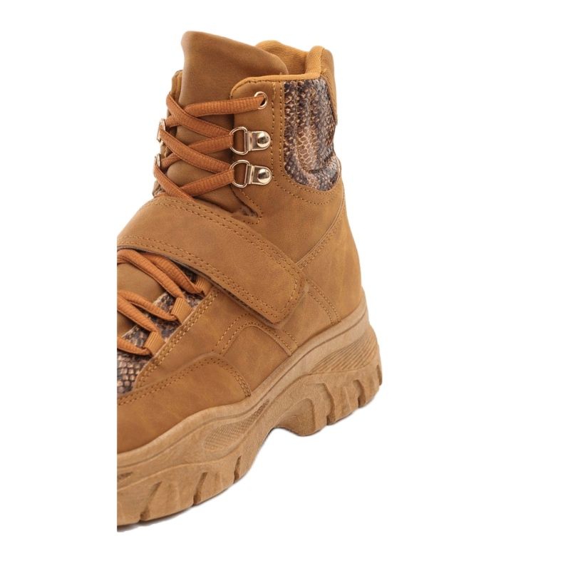 Vices Svěráky 8482-68-velbloud hnědý 1