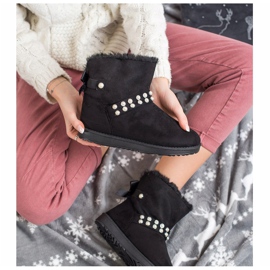 Queentina Černá Mukluki s perlami černý 1