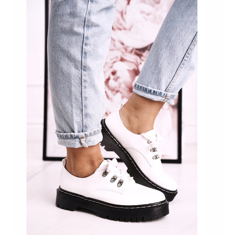 S.Barski Dámské oxfordky Brogues na platformě S. Barski HX15 lakované bíle bílý 2