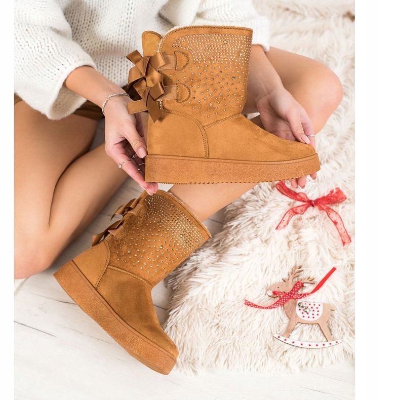 Small Swan Mukluki s krystaly hnědý 1