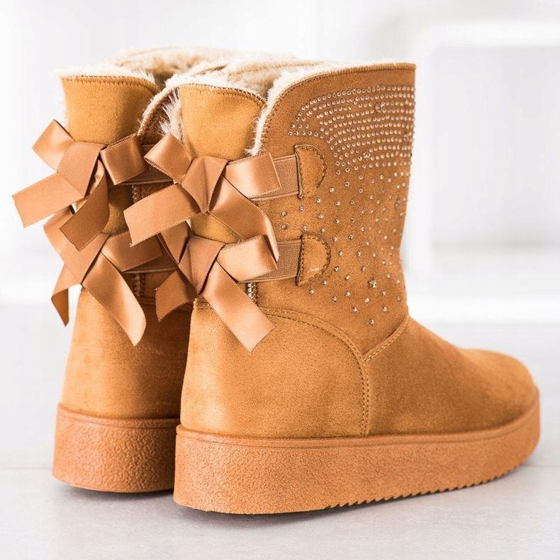 Small Swan Mukluki s krystaly hnědý 2