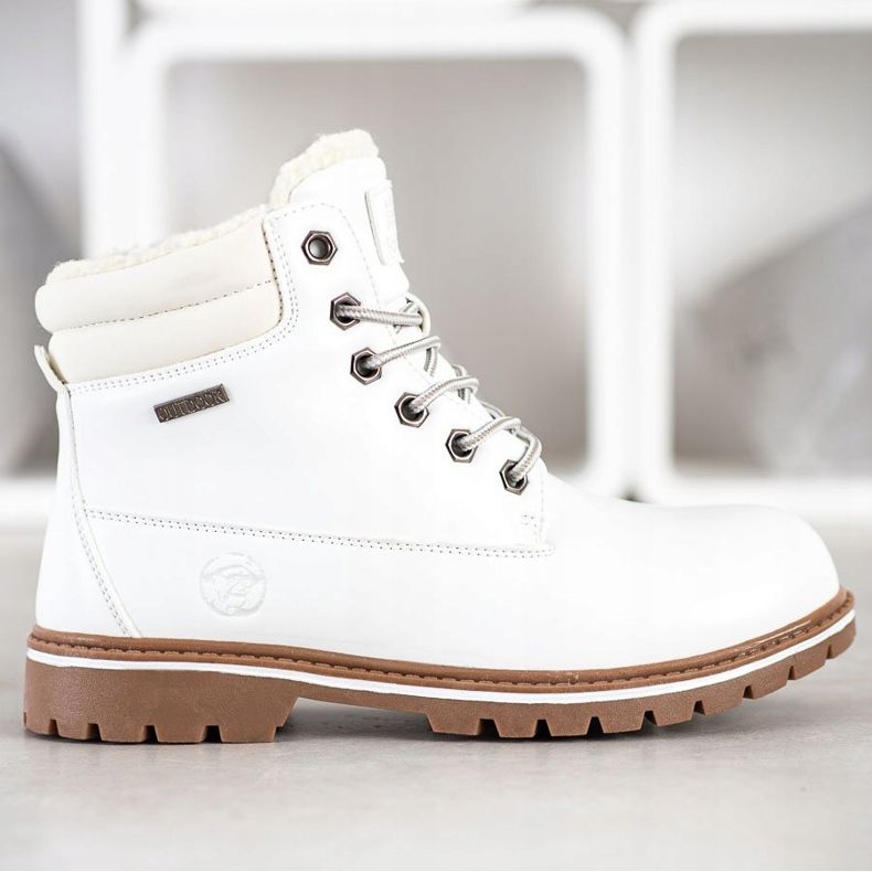 SANDIC Bílí lovci s ovčí kůží bílý 1