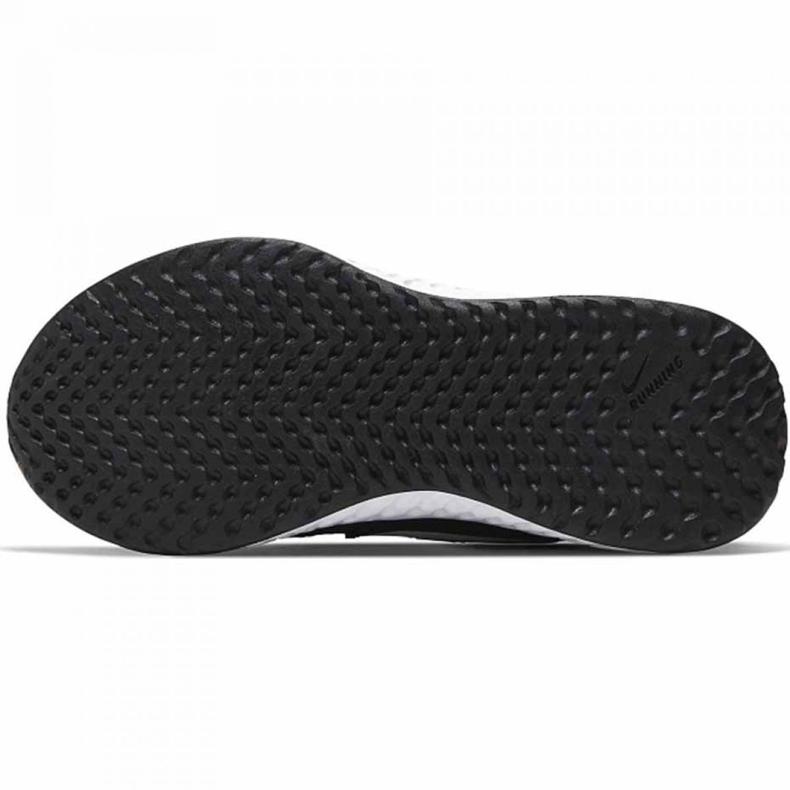 Boty Nike Revolution 5 Jr BQ5672-003 bílý černý 2