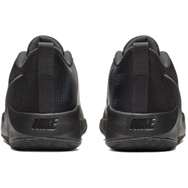 Dětské černé boty Nike Team Hustle Quick 2 AT5298 001 černá černá 4