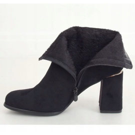 Černé kozačky na vysokém podpatku 6053 Black černá 1