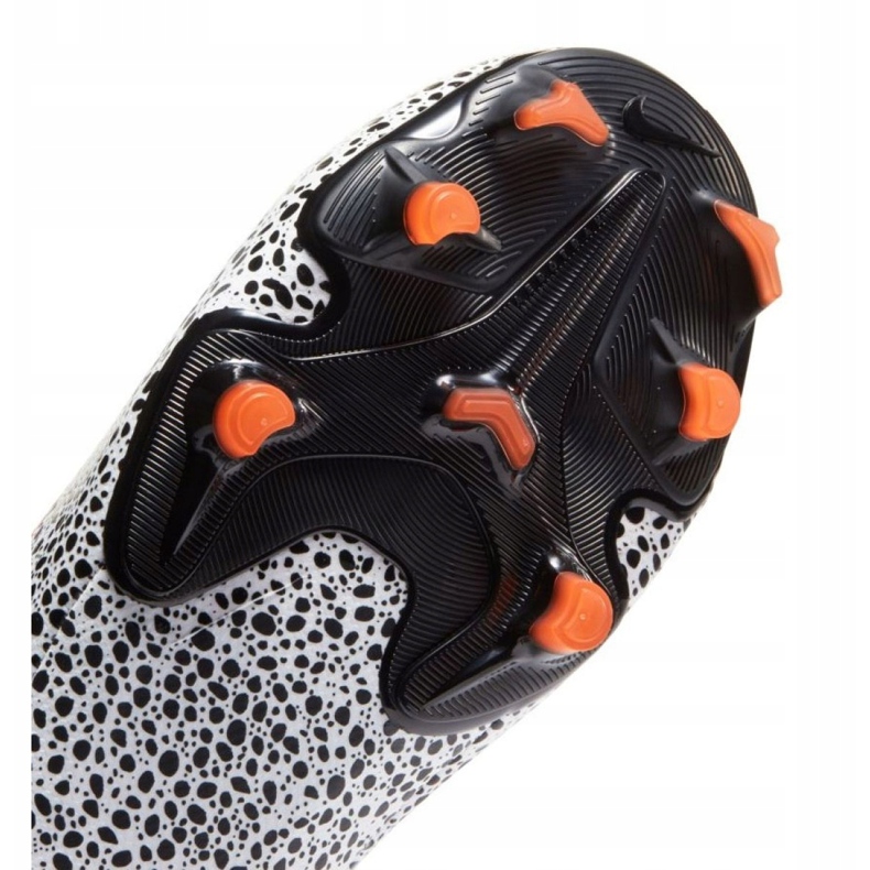 Kopačky Nike Mercurial Superfly 7 Academy CR7 FG / MG Jr CV3182-180 bílý 3