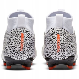 Kopačky Nike Mercurial Superfly 7 Academy CR7 FG / MG Jr CV3182-180 bílý 5