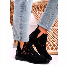 Nicole Dámské prolamované semišové černé kozačky Susannah černá 2