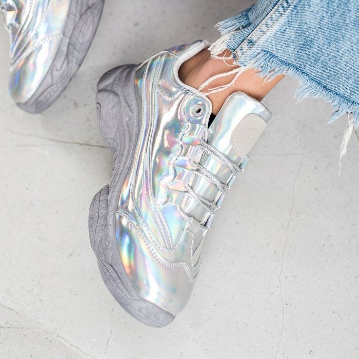 Ideal Shoes Tenisky s efektem Holo stříbro 2